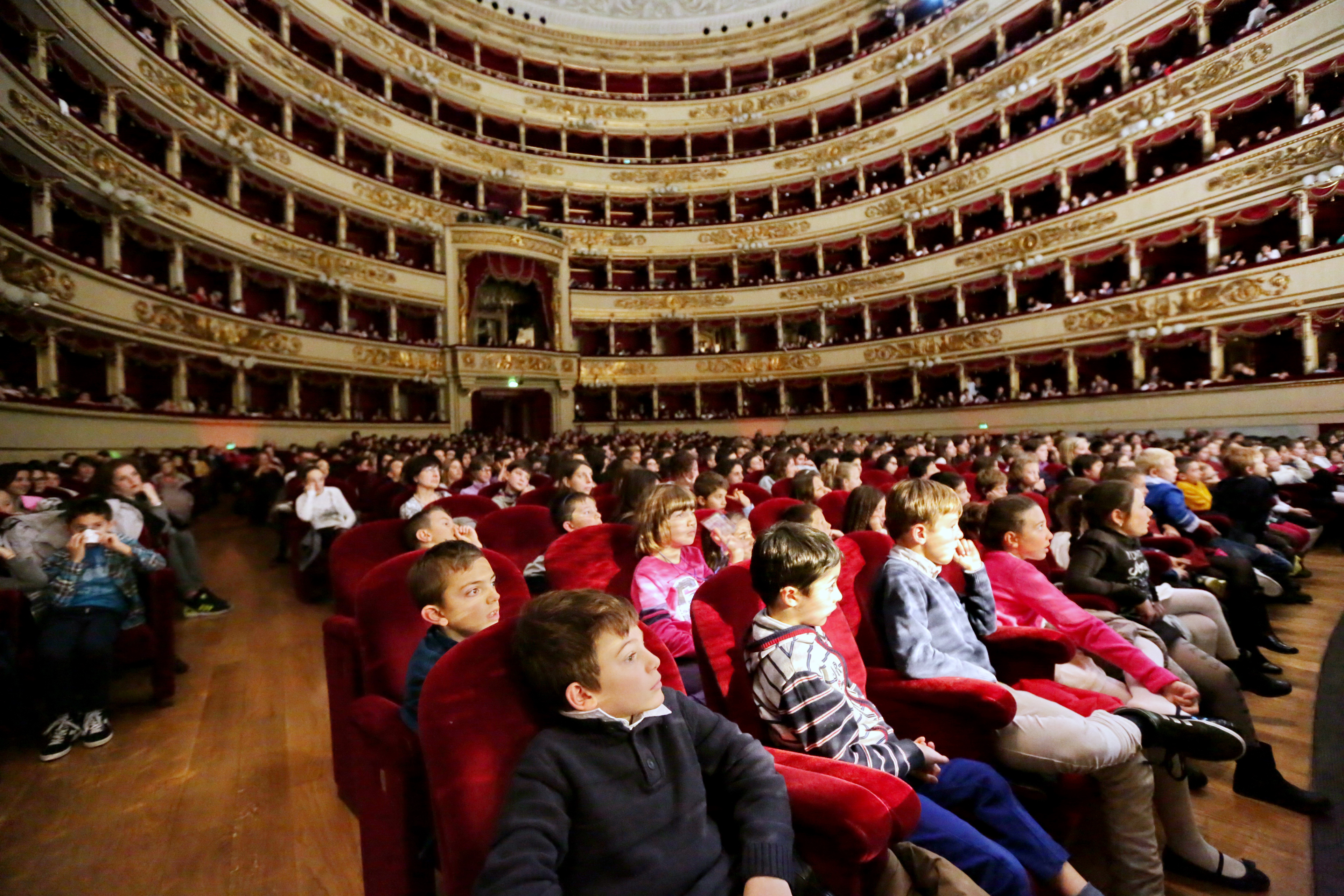 Teatro alla Scala: LALLA & SKALI E... IL MISTERO DELLA SCALA (HALLOWEEN EDITION)